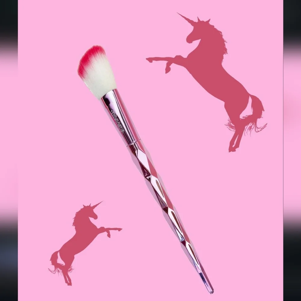 🧚♀️Medusa Makeup Vegan Unicorn Brush NWT